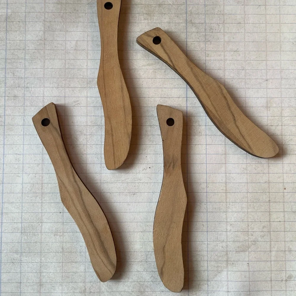 BASIC WOODEN SPREADER SET